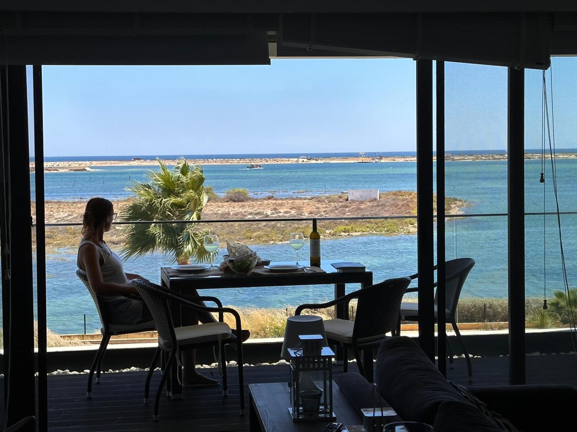 Fuzeta Stylish 1 Bedroom Apartment - Amazing Views ภายนอก รูปภาพ